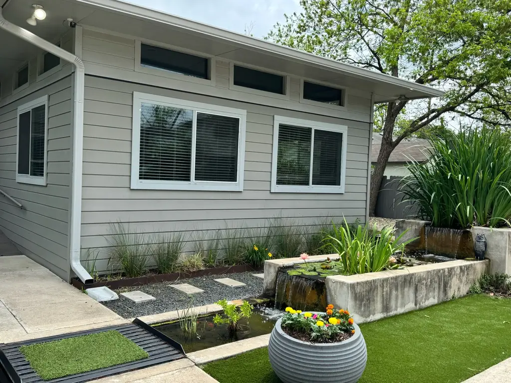 3906 Menchaca Road, Austin