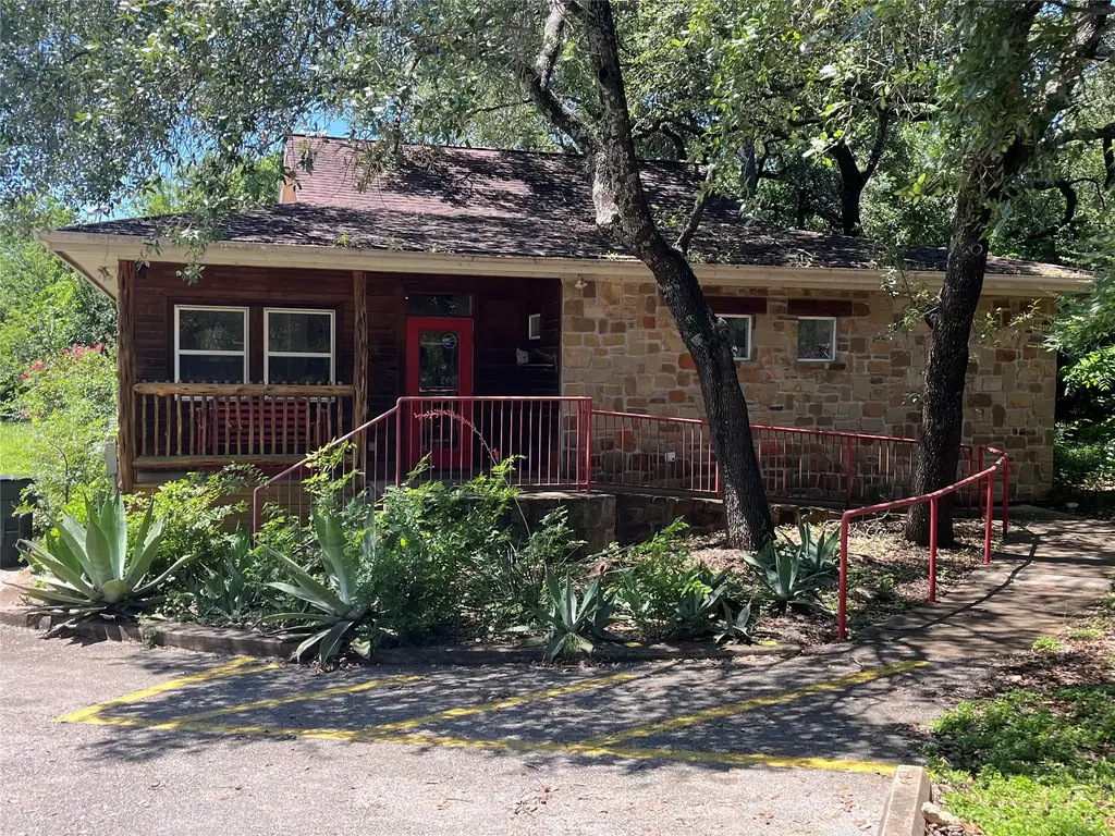 15401 Nightingale Lane, Austin