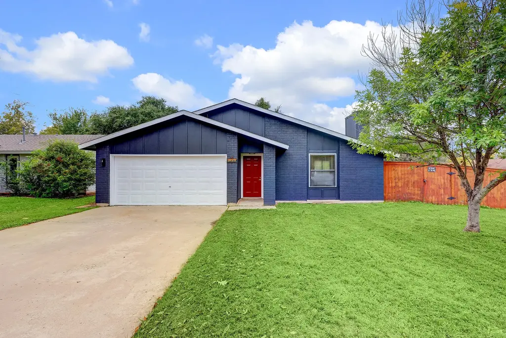 6300 Capriola Drive, Austin