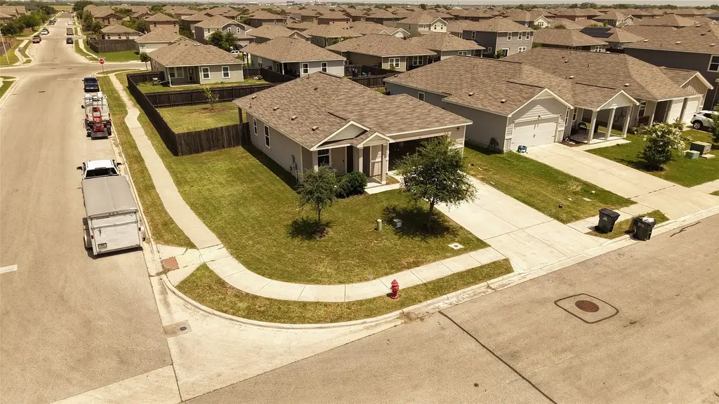250 Seneca Loop, Kyle