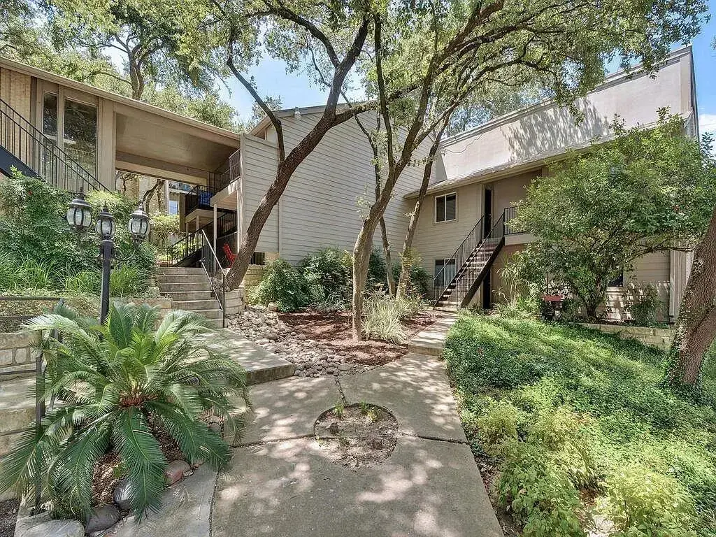3018 South First Street 218, Austin