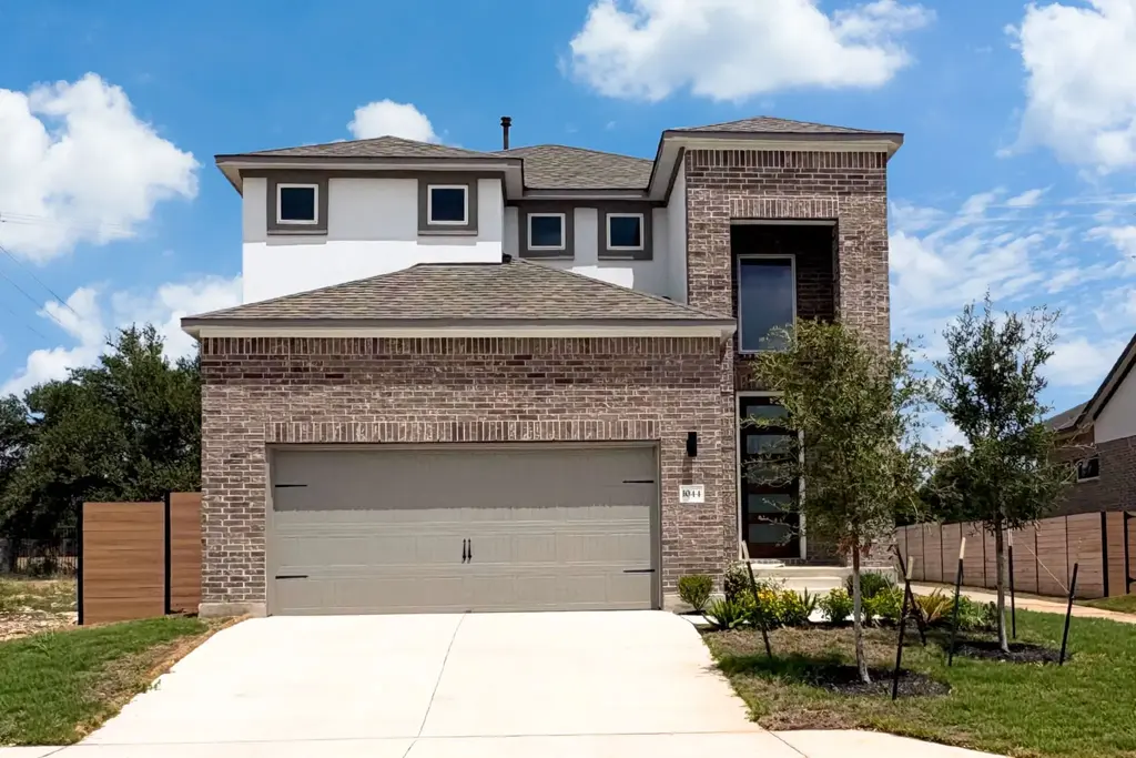 1044 Stonehill Drive, Georgetown