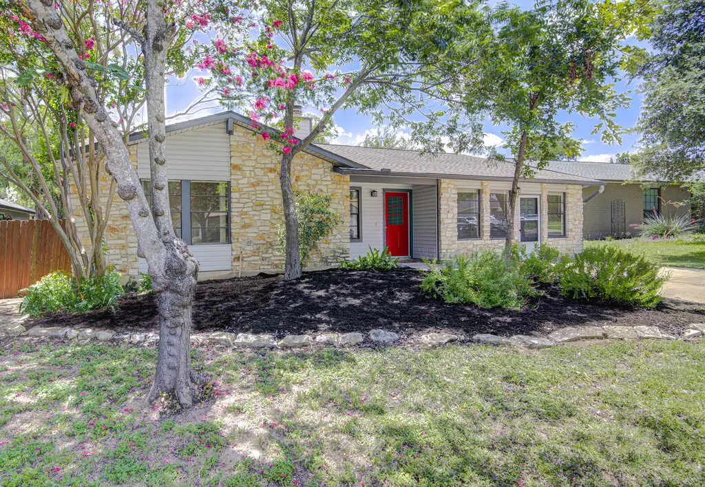 Photo of Listing #1331340