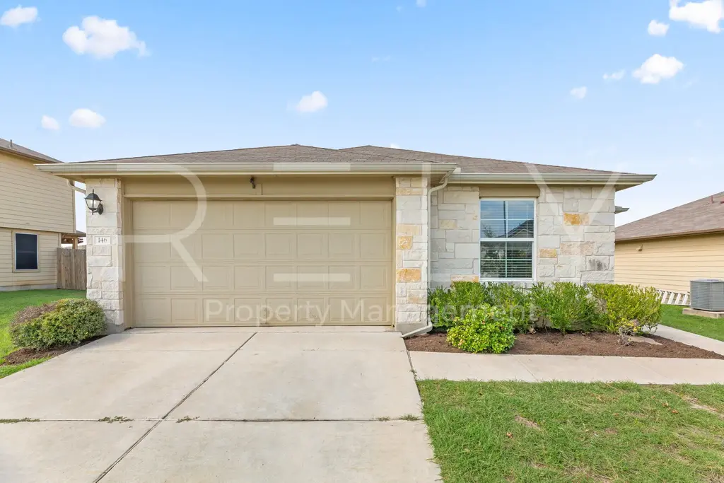 146 Leon River Loop, Hutto