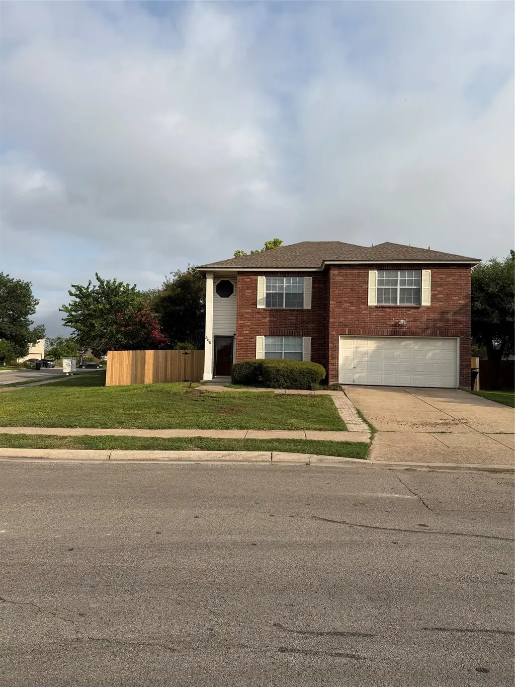 305 Stone Park, New Braunfels