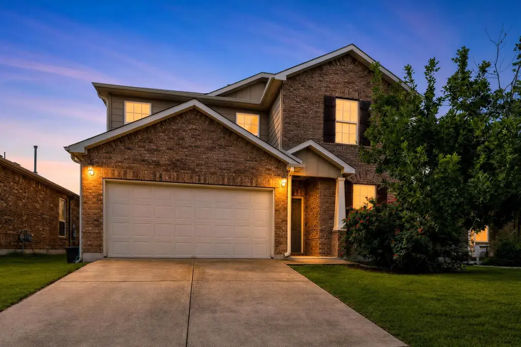 139 Palm Drive, Buda