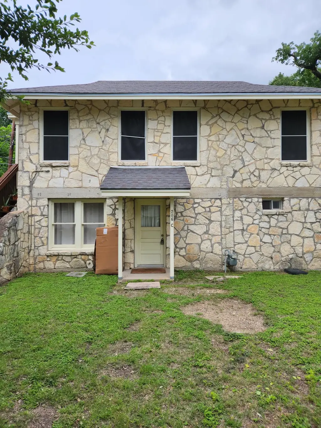 206 E 34th Street C, Austin