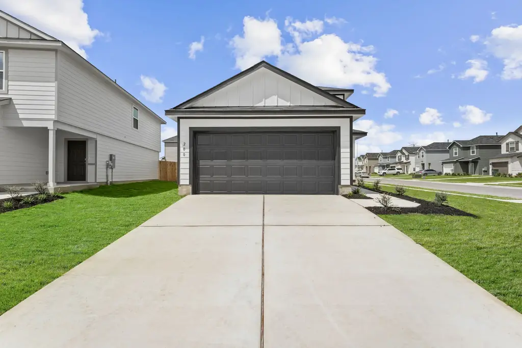200 Varner Way, Maxwell