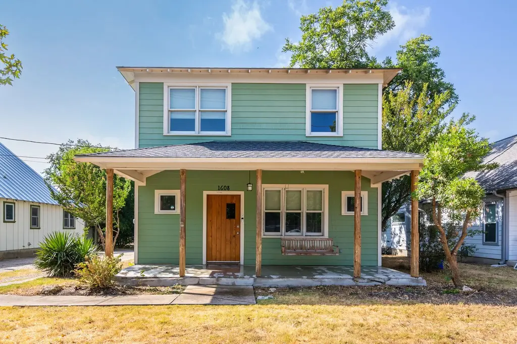 1608 E 19th Street, Georgetown