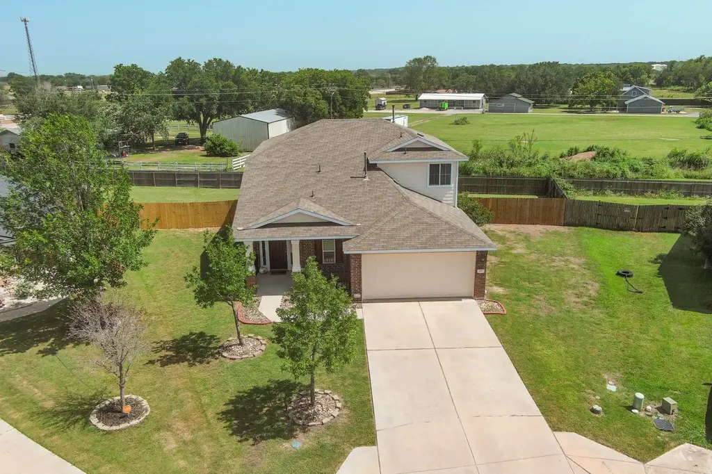 410 S Hunting Lodge Lane, Bastrop