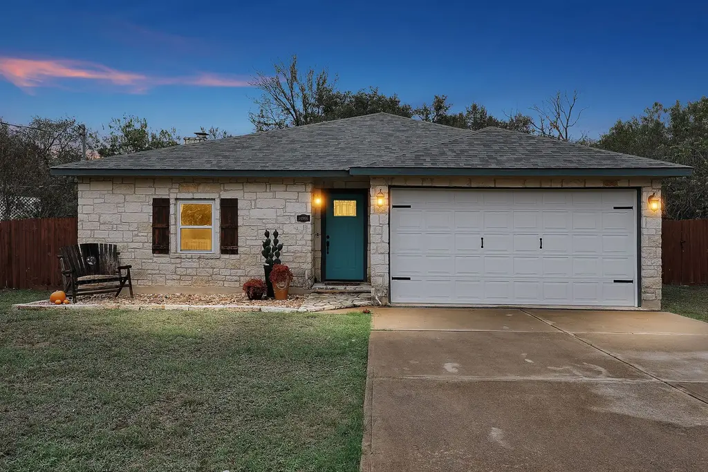 14906 Foy Drive, Lakeway