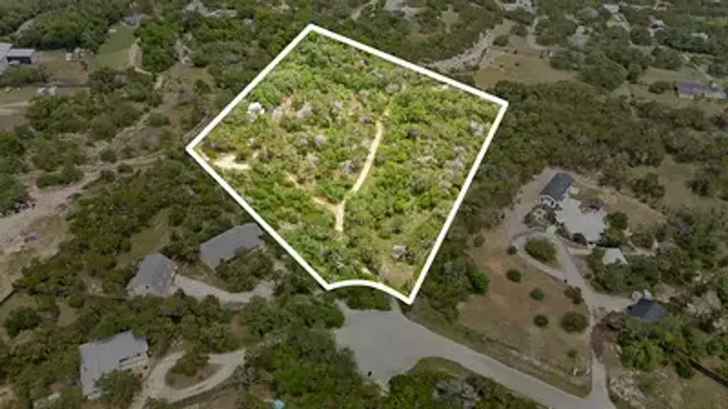 8801 Scarlet Circle, Austin