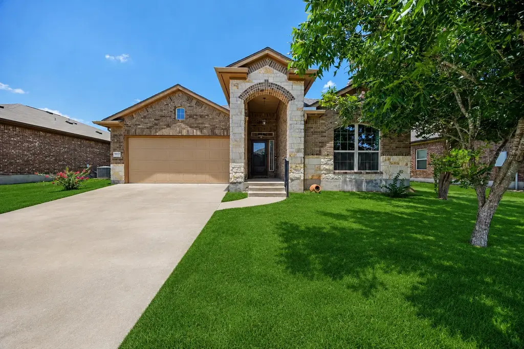18717 Leigh Lane, Pflugerville