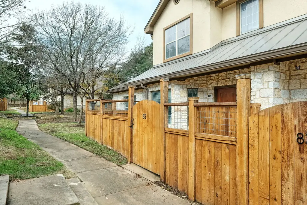 8701 Escarpment Boulevard 82, Austin