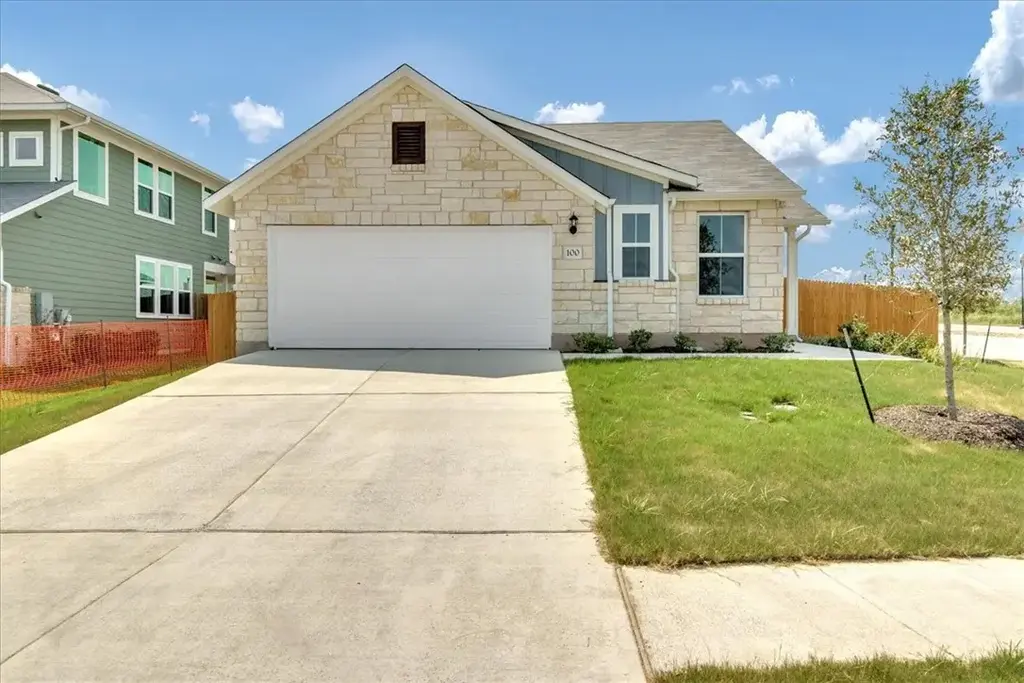 100 Four Star Drive, Elgin