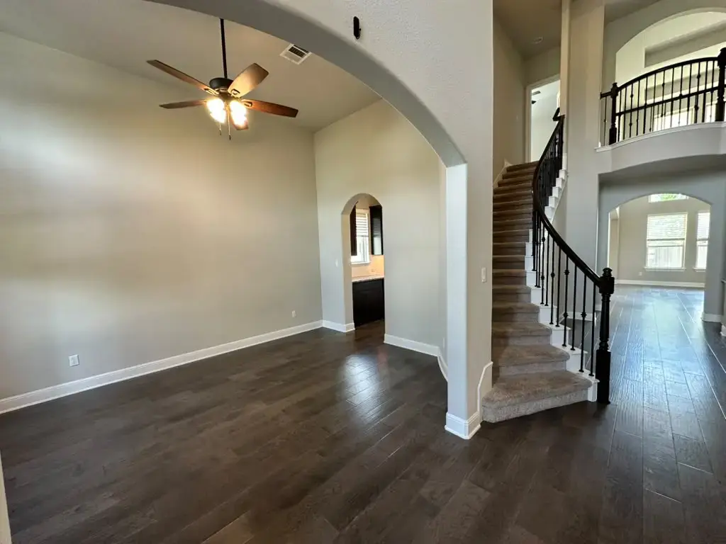 3004 Desert Shade Bend, Leander