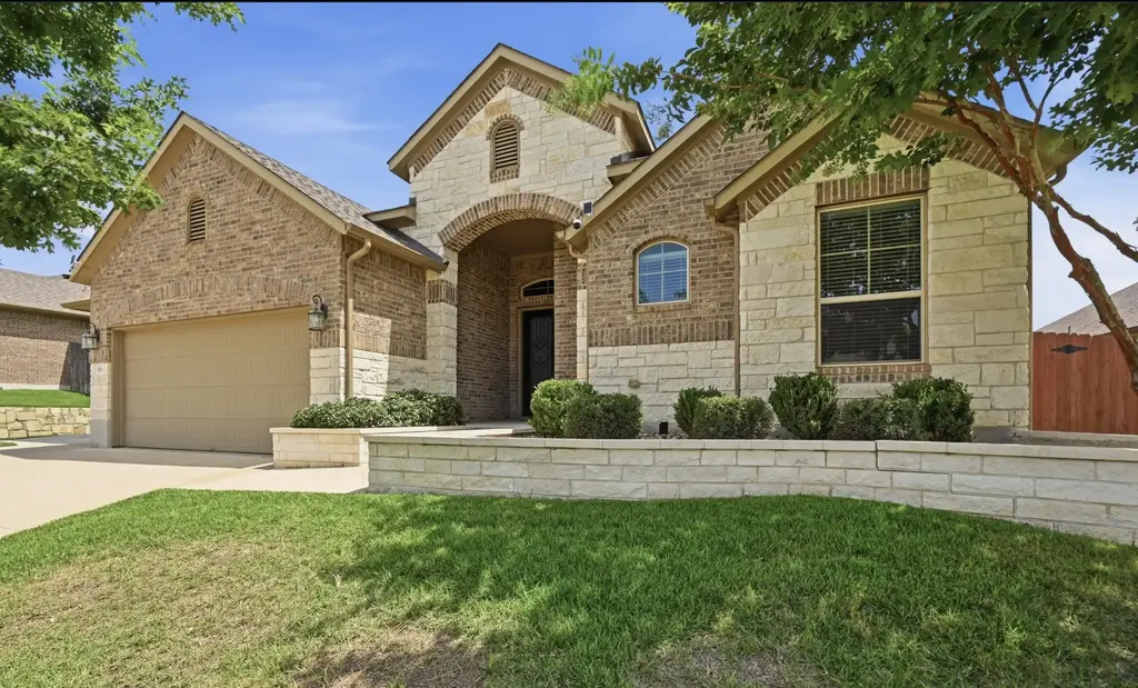553 Betony Loop, Buda