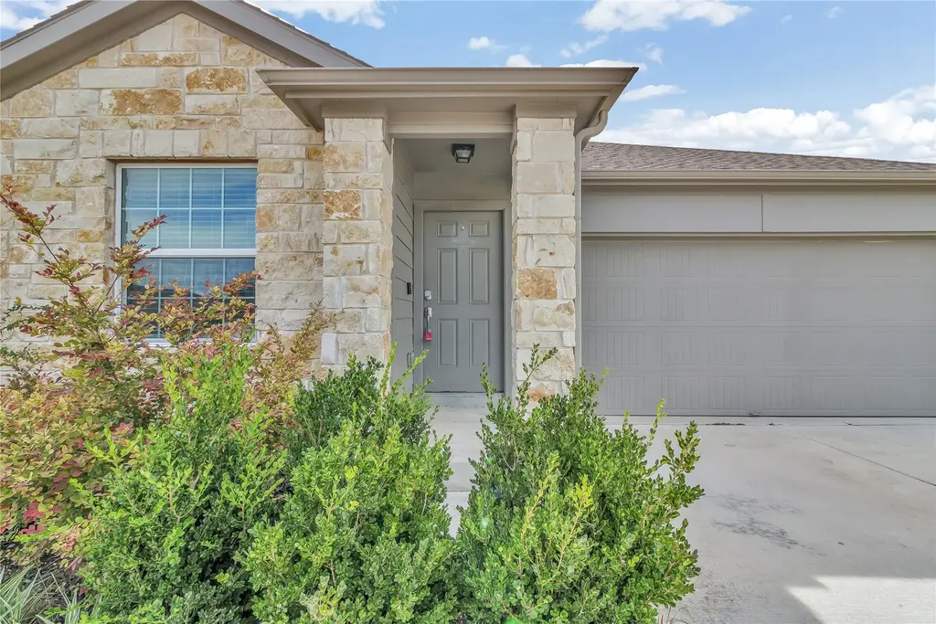 21316 Quick Fox Drive, Pflugerville