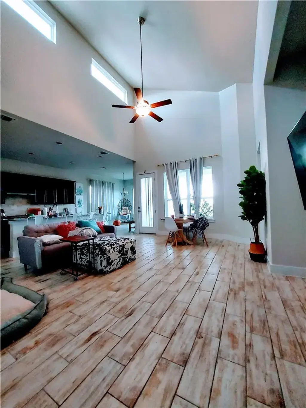 11308 Saddlebred Trail, Manor