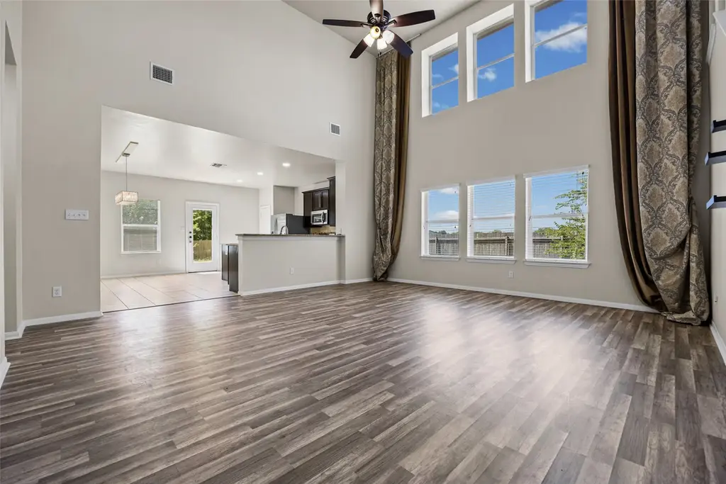 1060 Zeus Circle, Round Rock