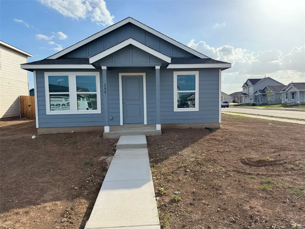159 Jura Pass, Kyle