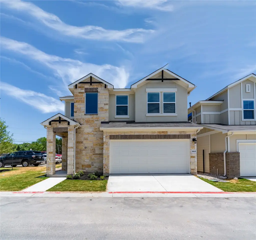 9601 Dawn Pearl Drive 21, Austin