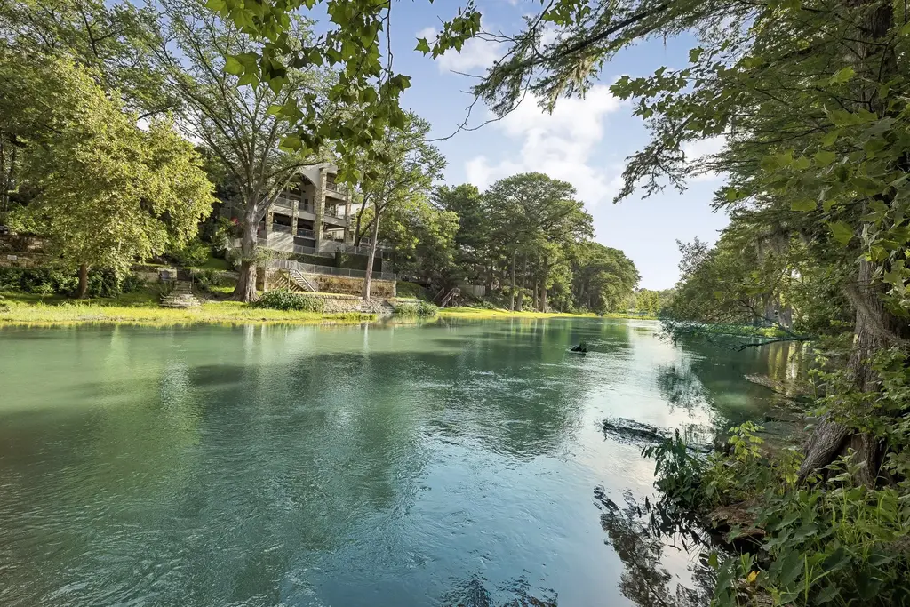1121 Bradstreet, Canyon Lake