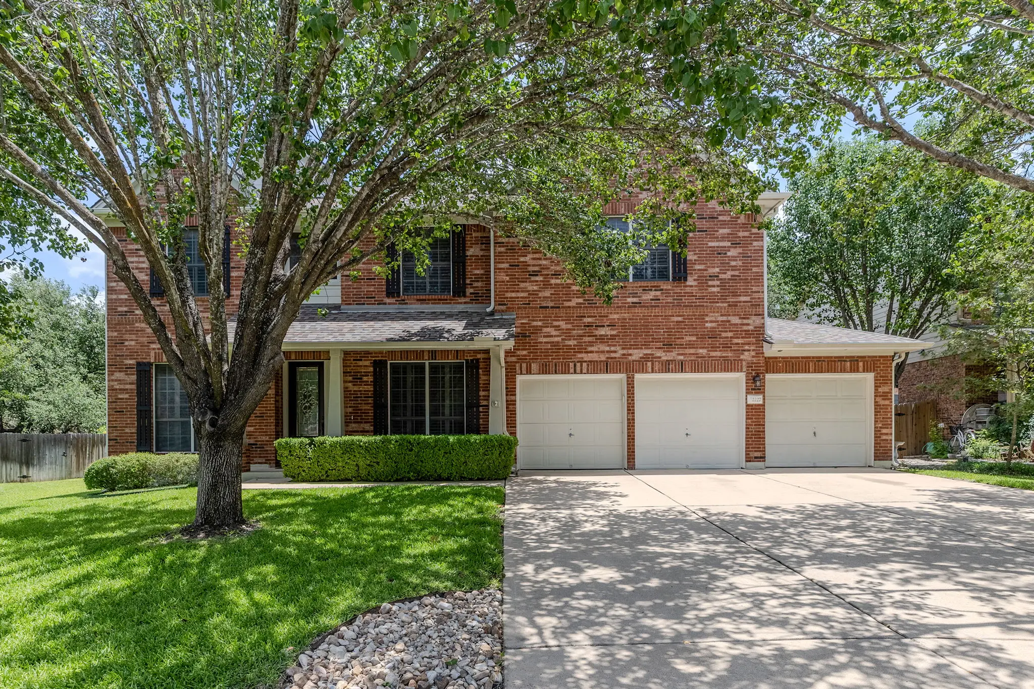 Photo of Listing #1565847