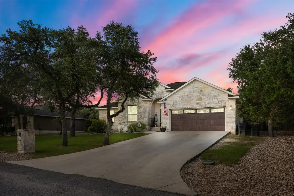 4 Maplewood Road, Wimberley