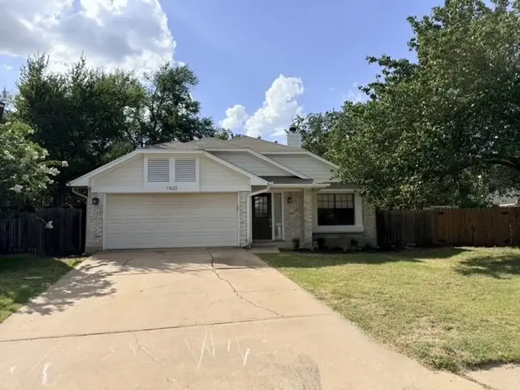 1920 White Oak Circle, Round Rock