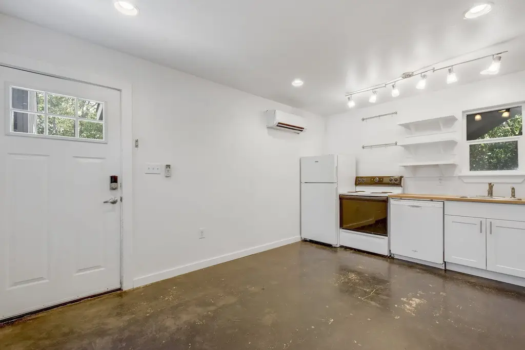 4805 Brighton Road B, Austin