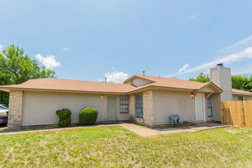 2300 Misty Morning Way B, Round Rock