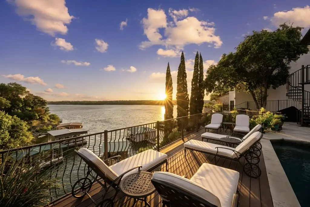 107 Edgewater Cove, Lakeway