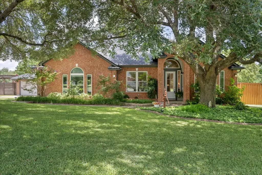 1304 Windcrest Drive, Round Rock