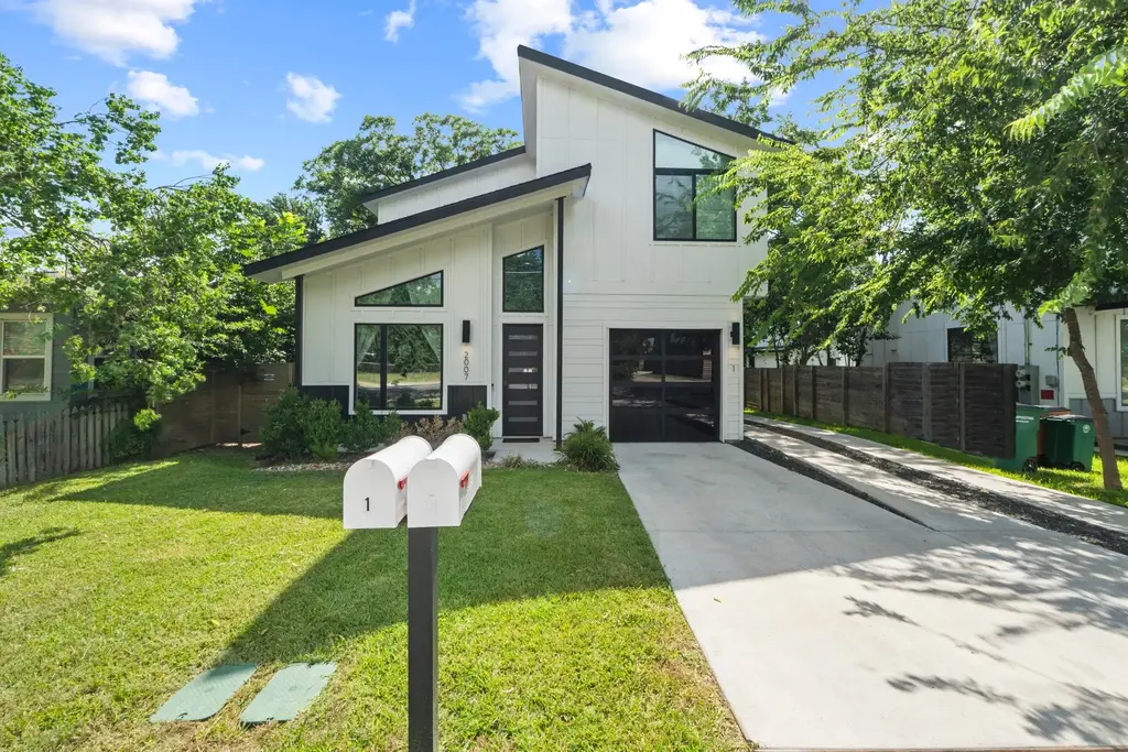 2007 Chestnut Avenue 1, Austin