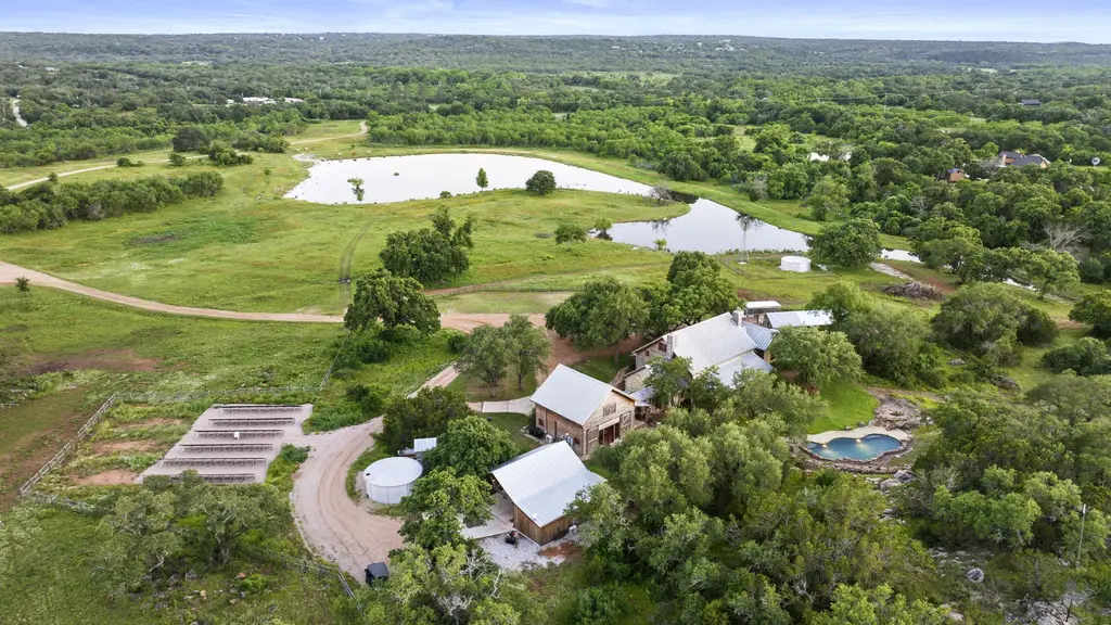 6110 W Hwy 29, Burnet