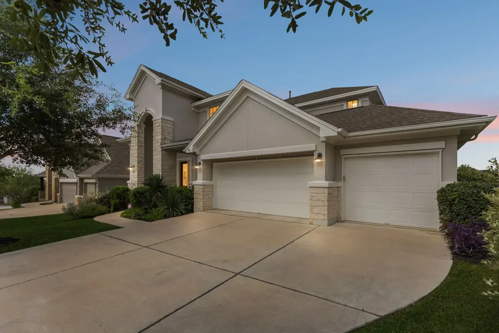 642 Jacksdaw Drive, Austin