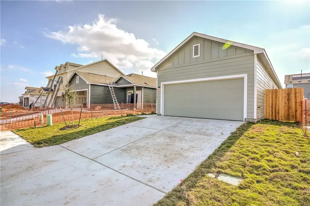 14305 Sandrock Bend, Pflugerville