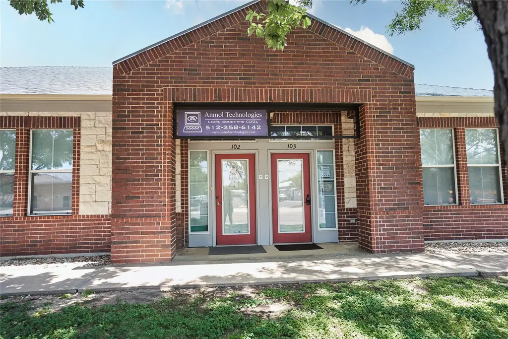 1311 Chisholm Trail 102, Round Rock