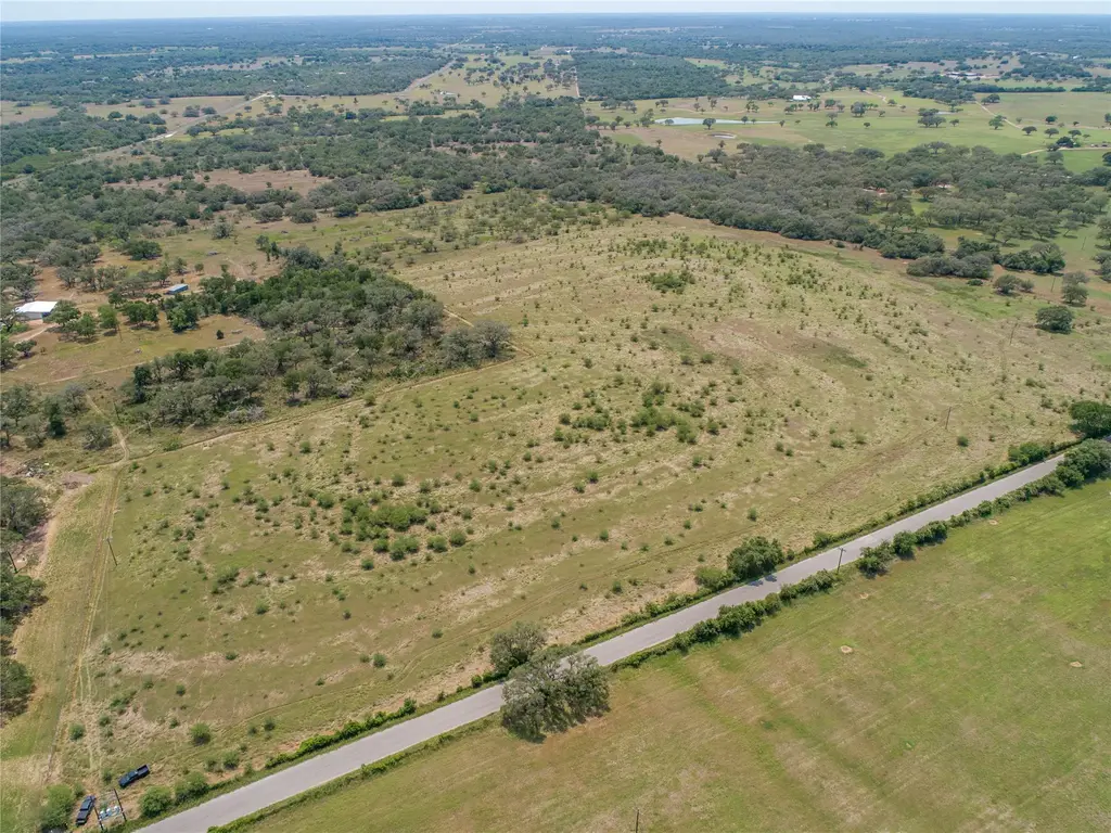 Green Dewitt Road, Cuero