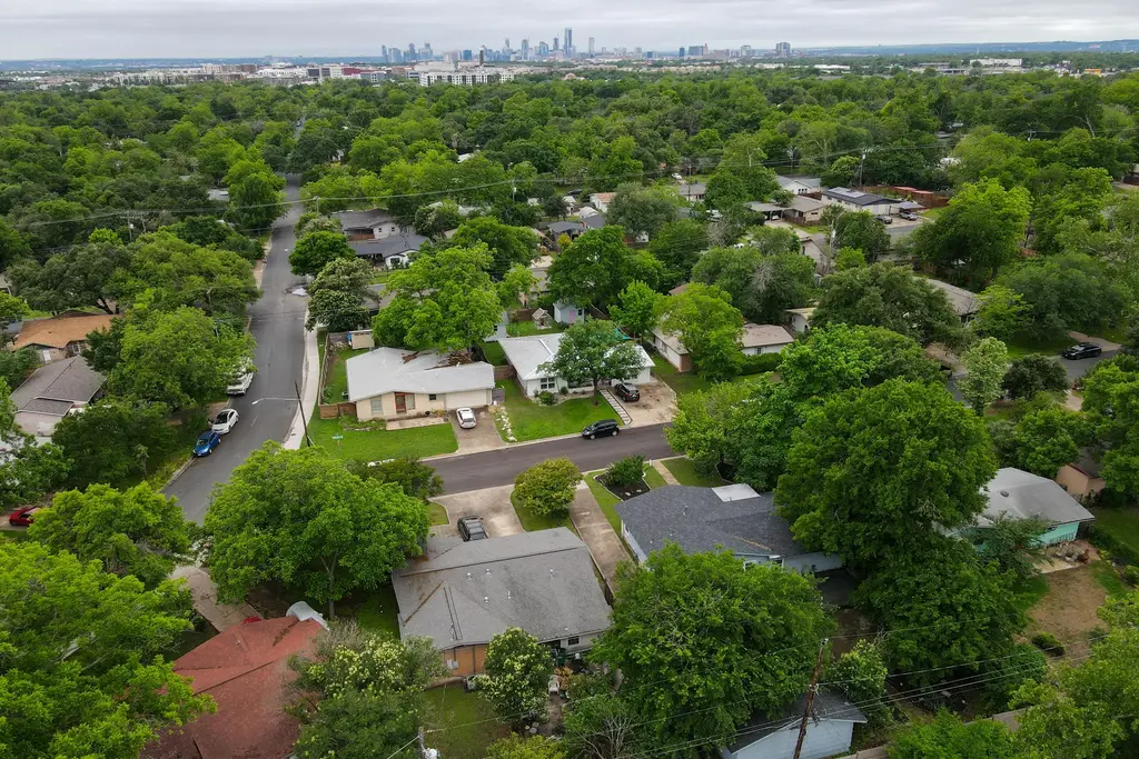 1422 Yorkshire Drive, Austin