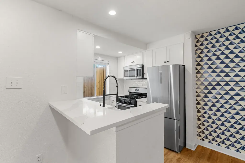 3601 Menchaca Road 110, Austin