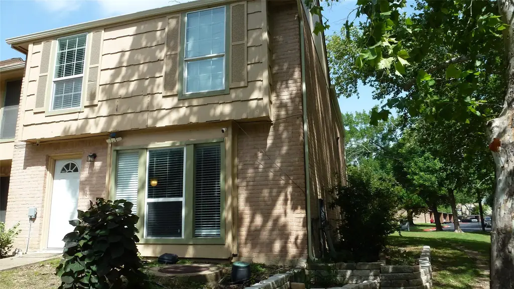 9009 North Plaza 133, Austin