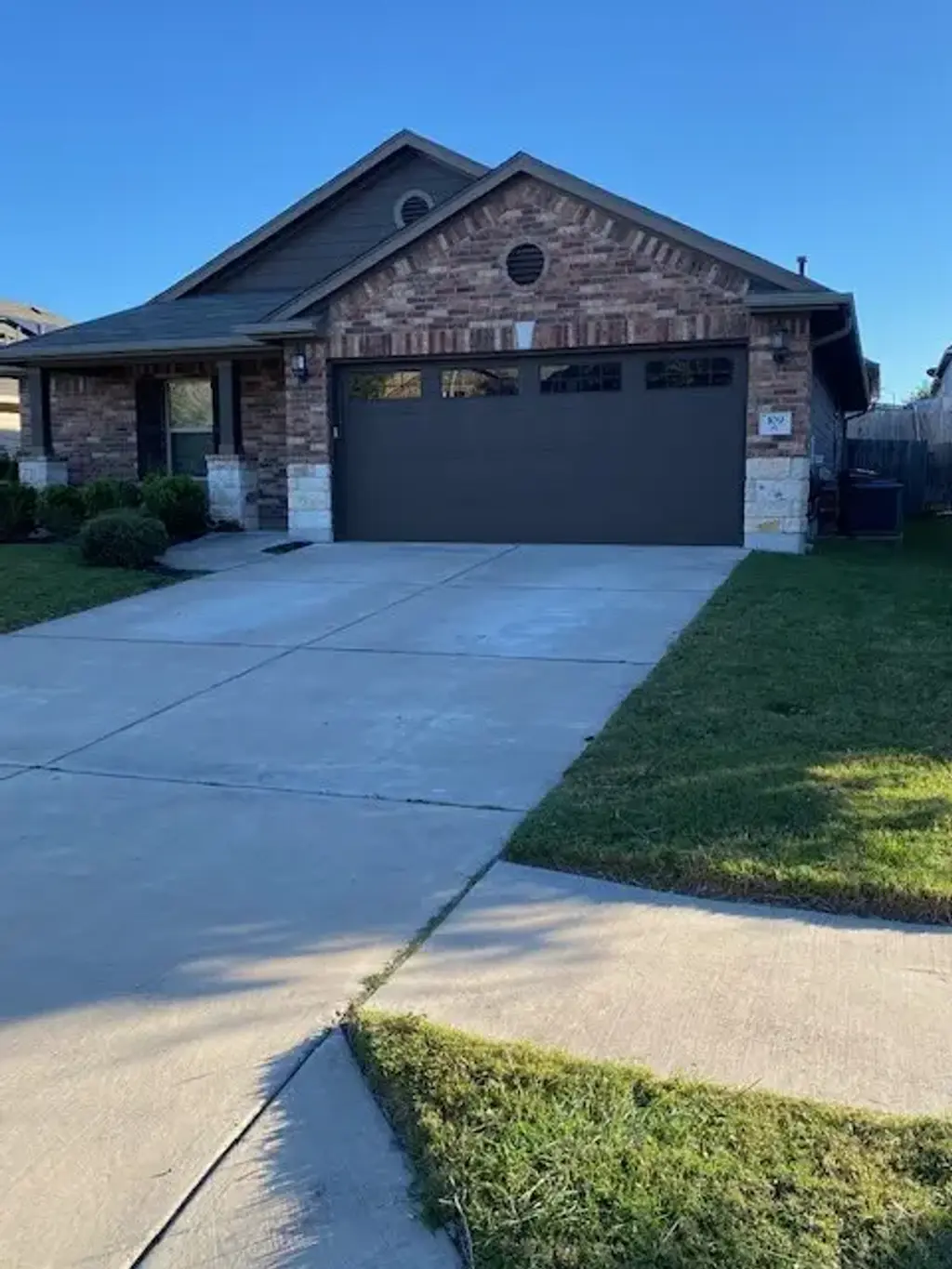 109 Palestine Cove, Hutto