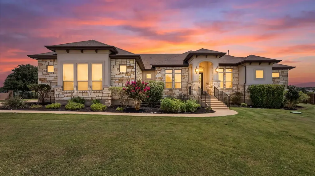 105 Coopers Hill Road, Georgetown