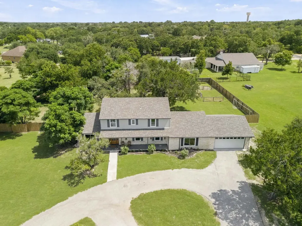 411 Carriage Oaks Drive, Liberty Hill