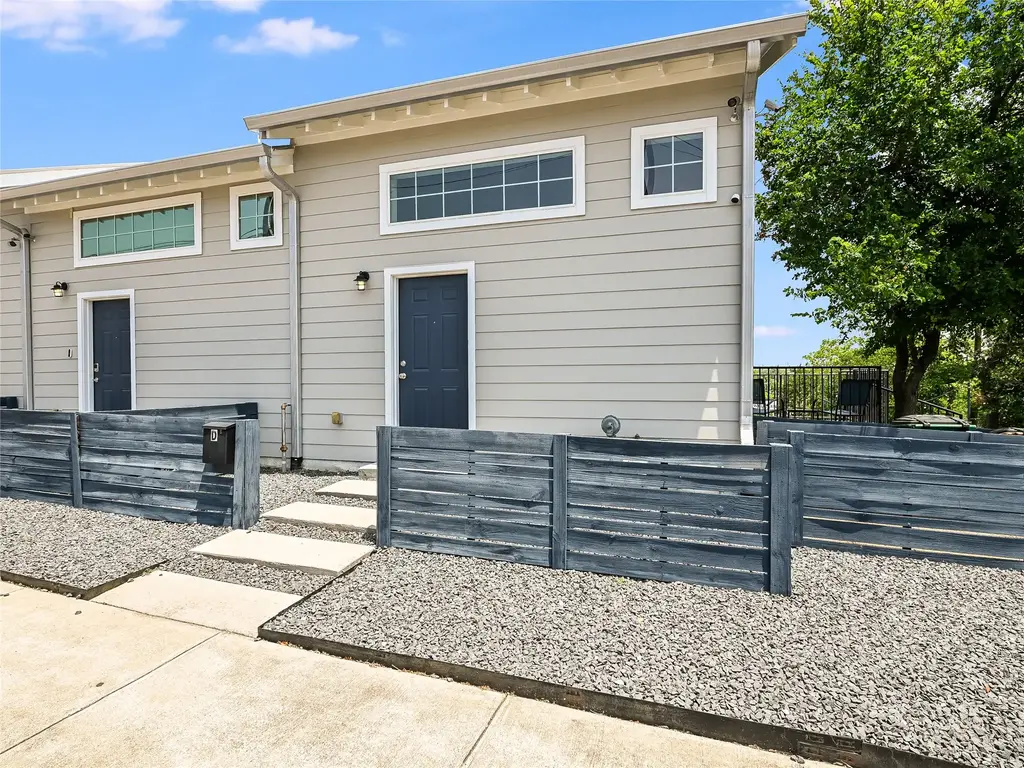 2200 Rosewood Avenue D, Austin