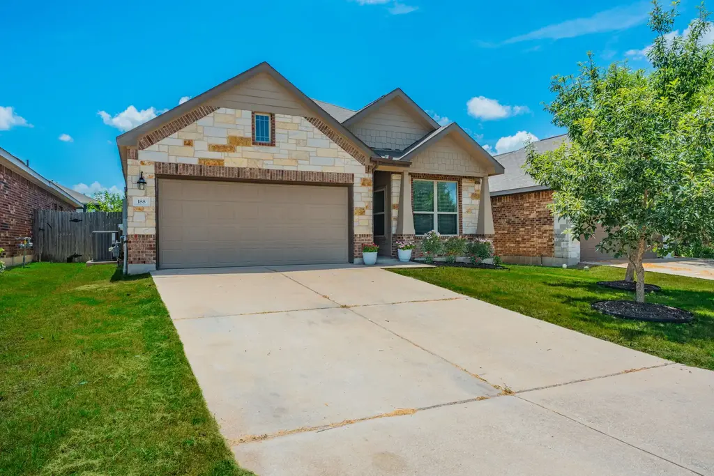 188 Shale Circle, Buda