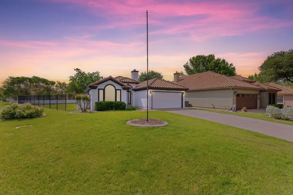 30388 Ledgemont Lane, Georgetown