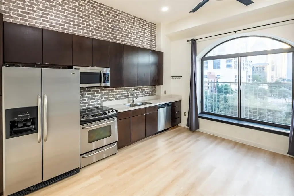 507 Sabine Street 404, Austin